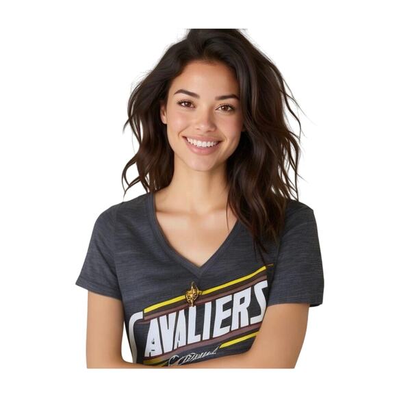 Cleveland Cavaliers V-Neck T-Shirt - Women's Medium - Picture 1 of 6